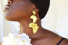 Load image into Gallery viewer, Tri Africa earrings
