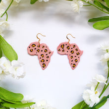 Load image into Gallery viewer, Pink leopard Africa earrings / African Jewelry