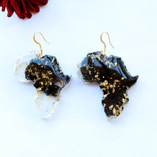 Load image into Gallery viewer, Africa earrings- Black and gold mismatched